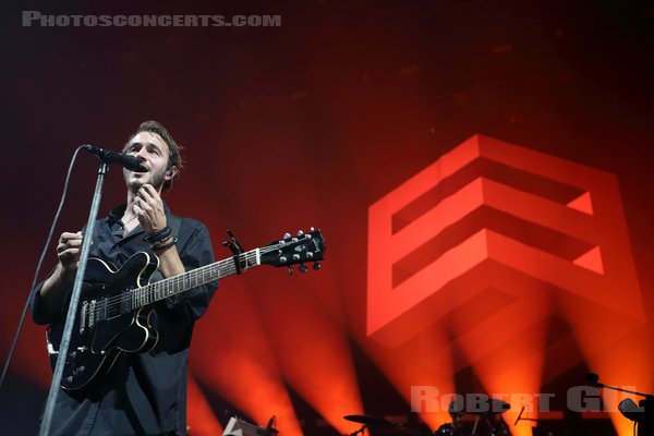 EDITORS - 2022-10-15 - PARIS - Olympia - Thomas Michael Henry Smith - Edward Owen Lay